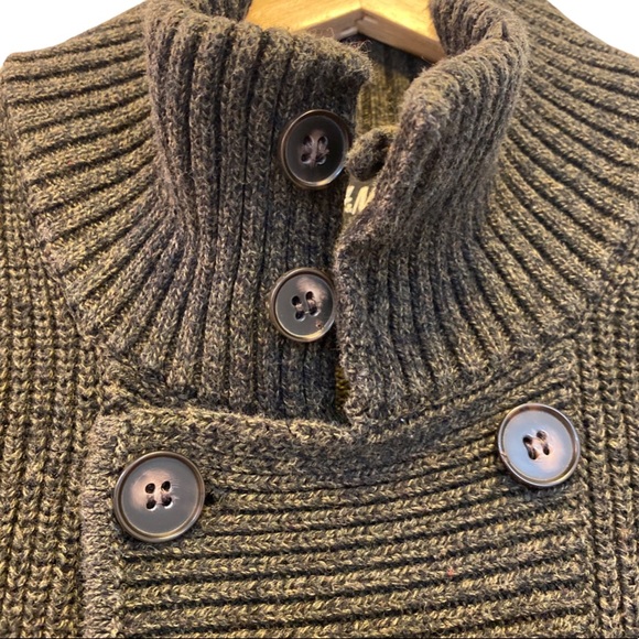 H&M Button up sweater - Picture 2 of 2